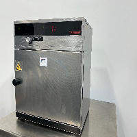 Memmert UNE 200 Oven image 1